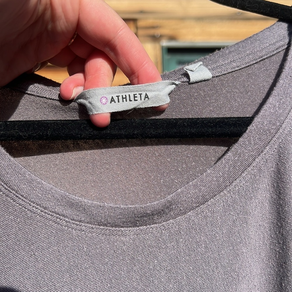 Athleta Threadlite ASYM Relaxed Asymmetrical Short Sleeve Jersey T-Shirt Small - Picture 9 of 15